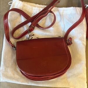 V Women's Crossbody Bag - Elegant light burgundy